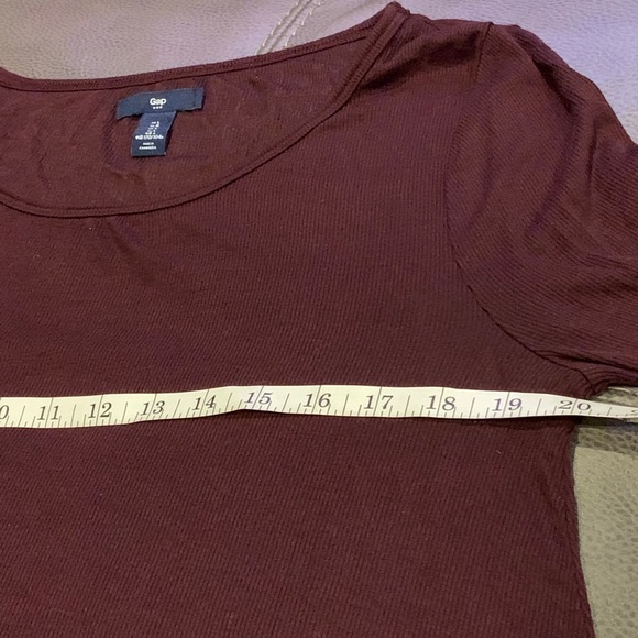 GAP long sleeve top in deep wine color size large - Picture 2 of 6